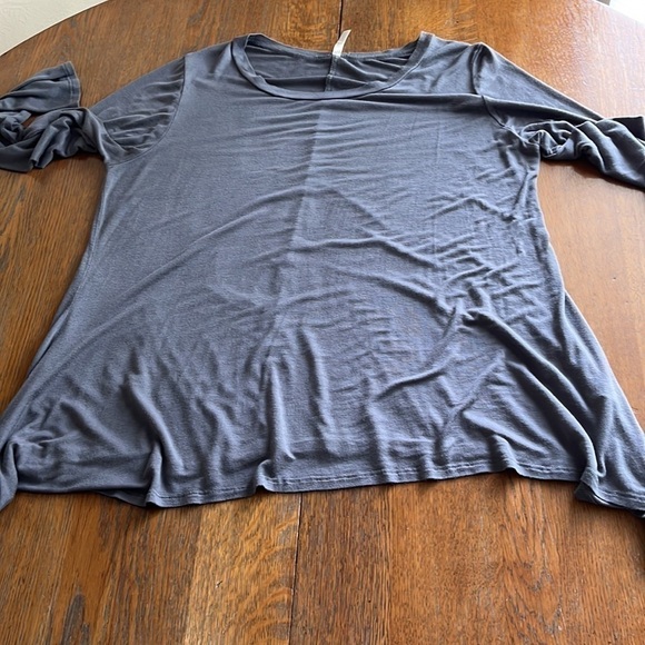 The Hanger gray knit asymmetric tunic size XL - Picture 8 of 8